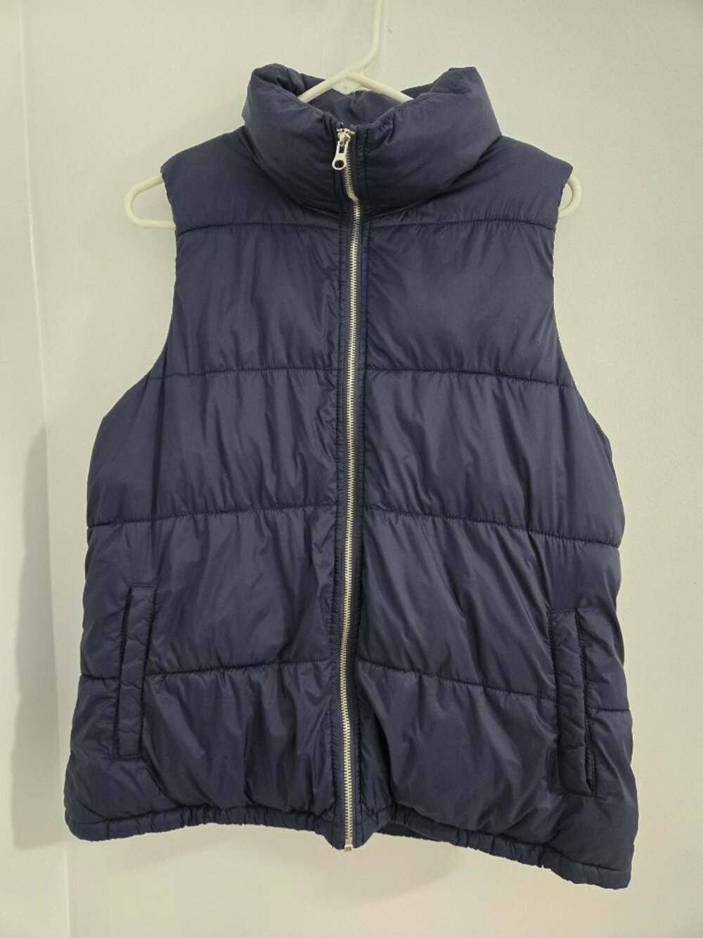Old Navy Puffer Vest Size L Navy Quilted Zip Front Snap Pocket Vest Gorpcore